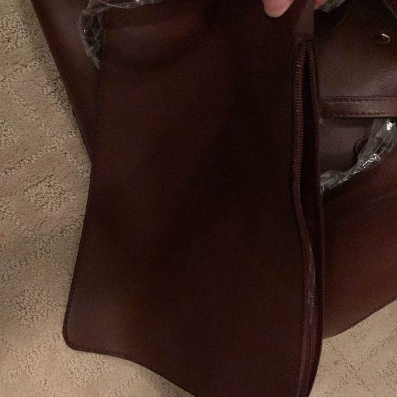 Sole society- large purse with zipped insert - Picture 2 of 4